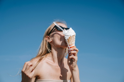 Young woman photographed in bright Orlando sunlight